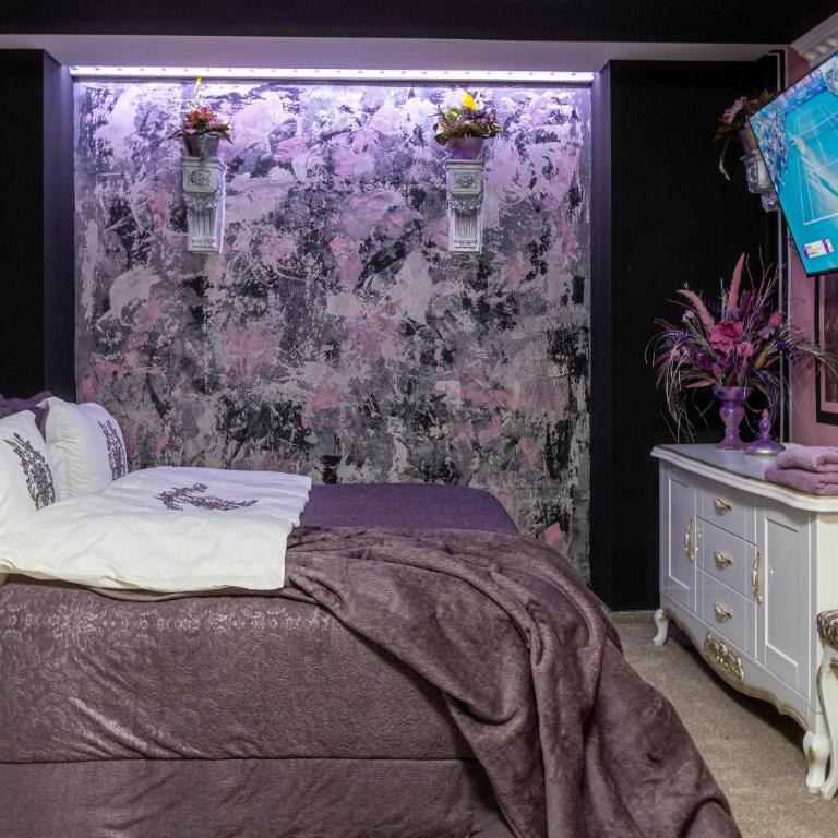 Aparthotel AA - Two-Bedroom Apartment - 7