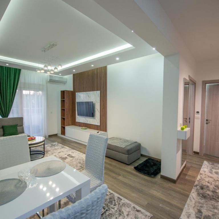 Apartment Lara - Deluks Porodična Soba - 13