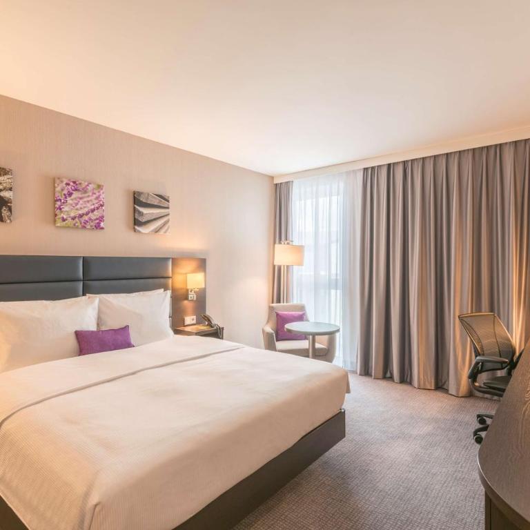 Hilton Garden Inn Munich City West - Zimmer mit Kingsize-Bett - 2