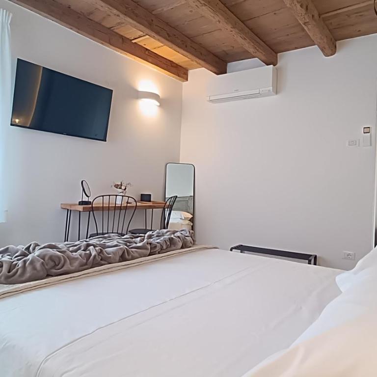 Casa Cuccagna Chioggia - Canal Vena View & Easy Drop-Off - Camera Matrimoniale Deluxe - 8