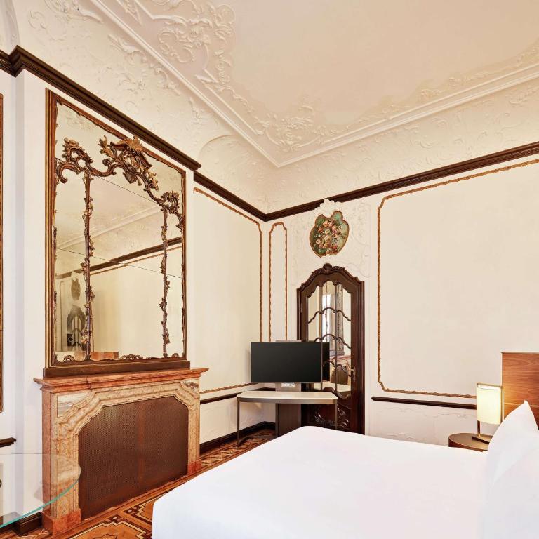 DoubleTree By Hilton Trieste - Camera King Historical Deluxe - 2