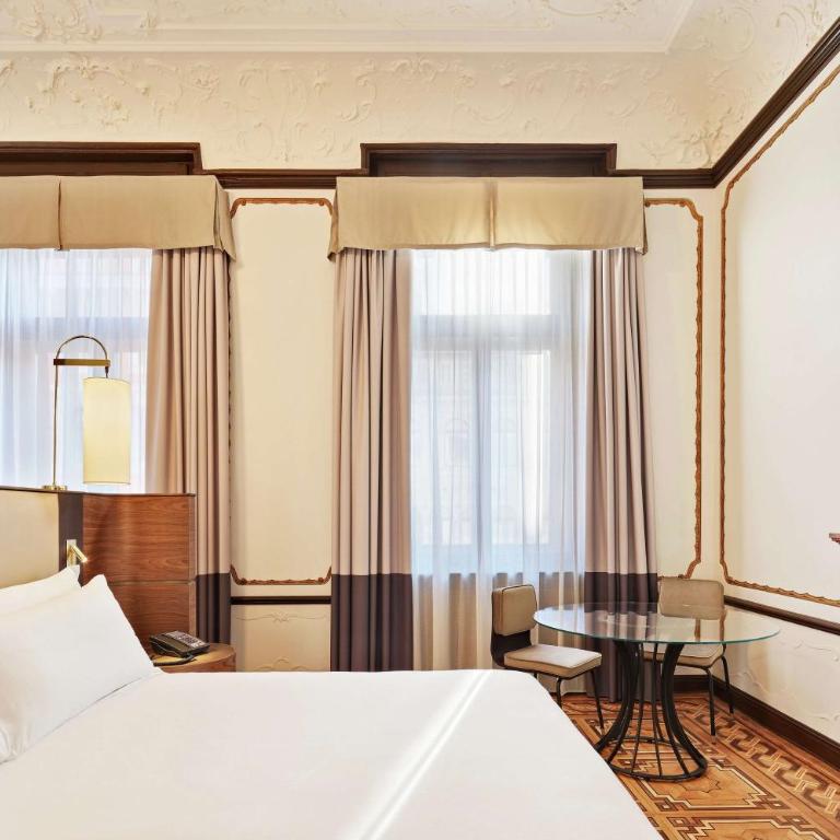DoubleTree By Hilton Trieste - Camera King Historical Deluxe - 3