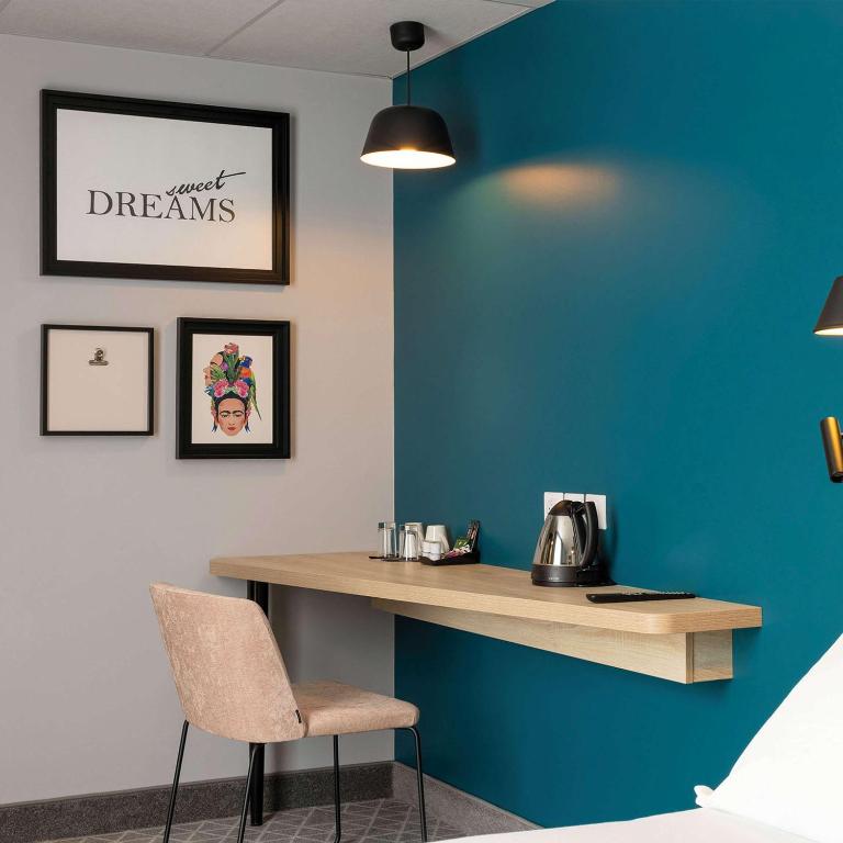 Hampton by Hilton Tours Centre, France - Chambre Lit King-Size - Accessible aux Personnes à Mobilité Réduite - 3