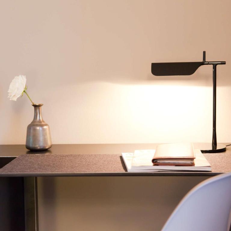 Alexandra Barcelona Hotel, Curio Collection by Hilton - Classic Twin Room - 1