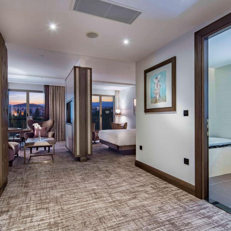 Hilton Podgorica Crna Gora - Junior King Suite - Lounge Access - 1