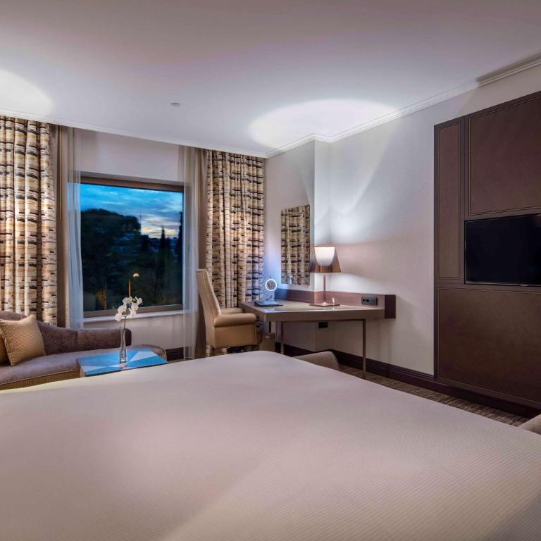 Hilton Podgorica Crna Gora - King Room with Park View - 3