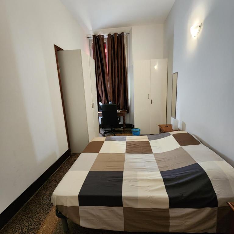TATA Homes B&B - Camera Matrimoniale con Bagno in Comune - 9