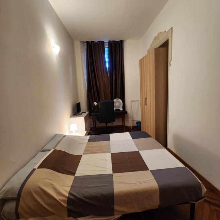 TATA Homes B&B - Camera Matrimoniale con Bagno in Comune - 13