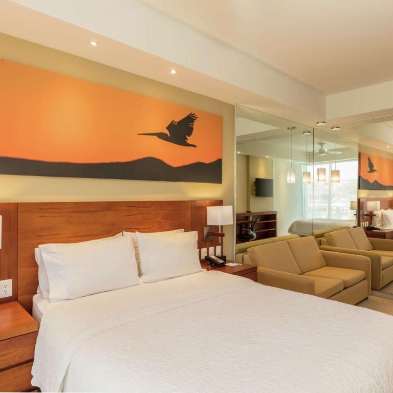 Hampton Inn & Suites by Hilton Los Cabos - Queen Room - Non-Smoking - 2