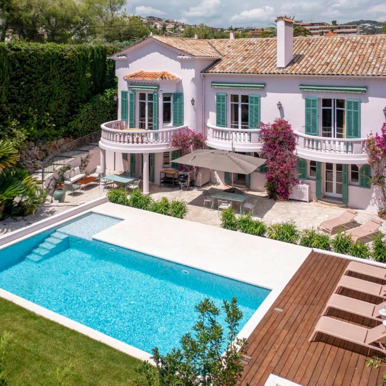 Somptueuse villa familiale avec piscine a distance piétonne de Cannes - Villa - 1
