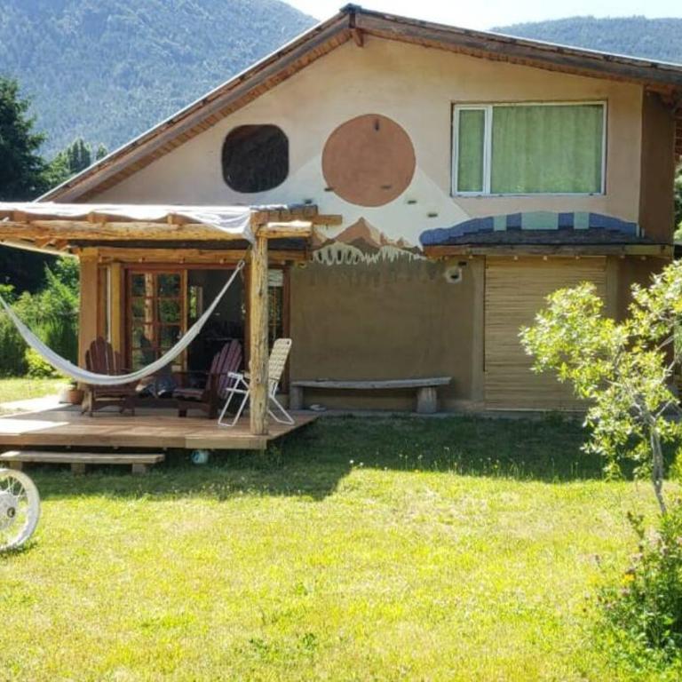 Casa cerca del lago - Three-Bedroom House - 10