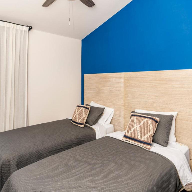 Private Sanctuary 4BR Home with Pool and Gym - Vacation Home - 26