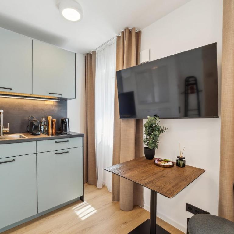 Limehome Nuremberg Celtisplatz - Suite für 1 Person mit Balkon - 3