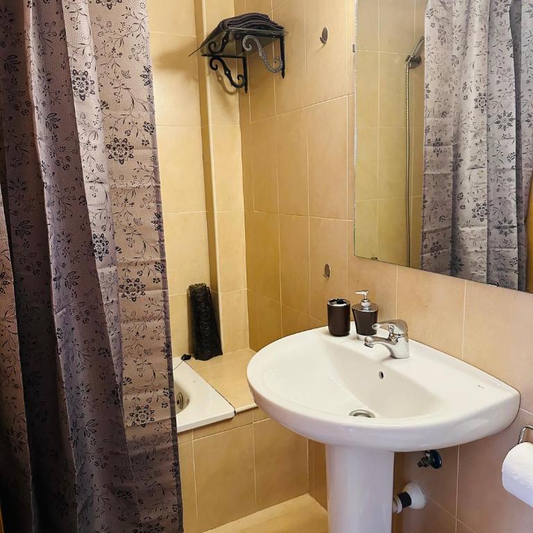 Right by the pool area in Capistrano Village - Apartamento de 1 dormitorio - 40