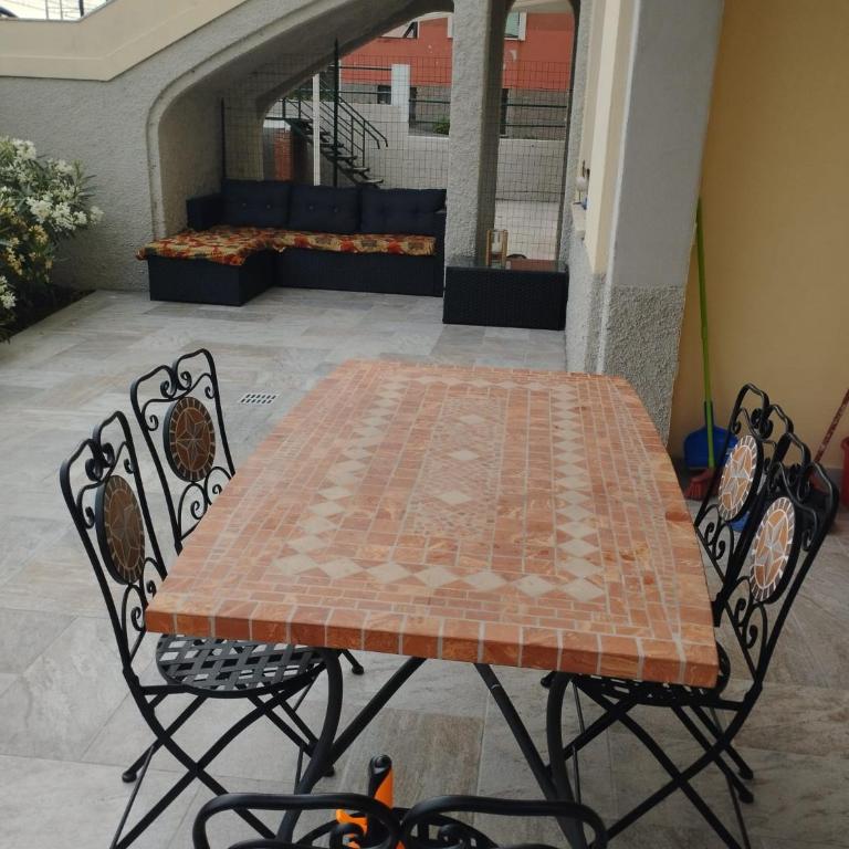 Brezza di Mare - Two-Bedroom Apartment - 8