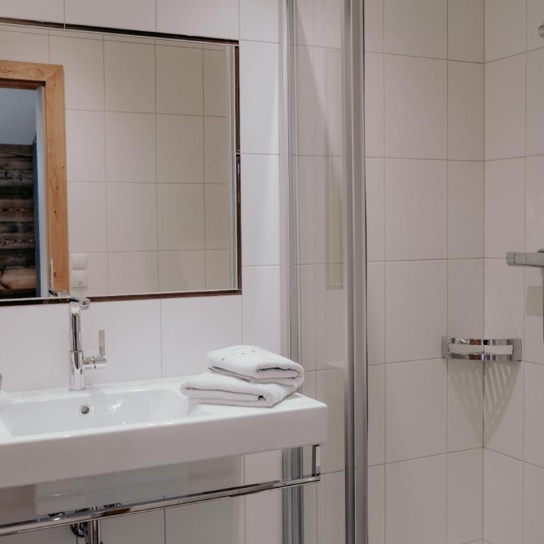 Frühstückspension Friedheim - Doppelzimmer mit Balkon - 9