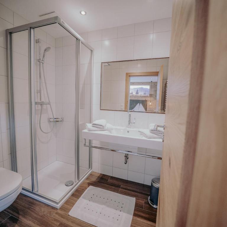 Frühstückspension Friedheim - Doppelzimmer mit Balkon - 5