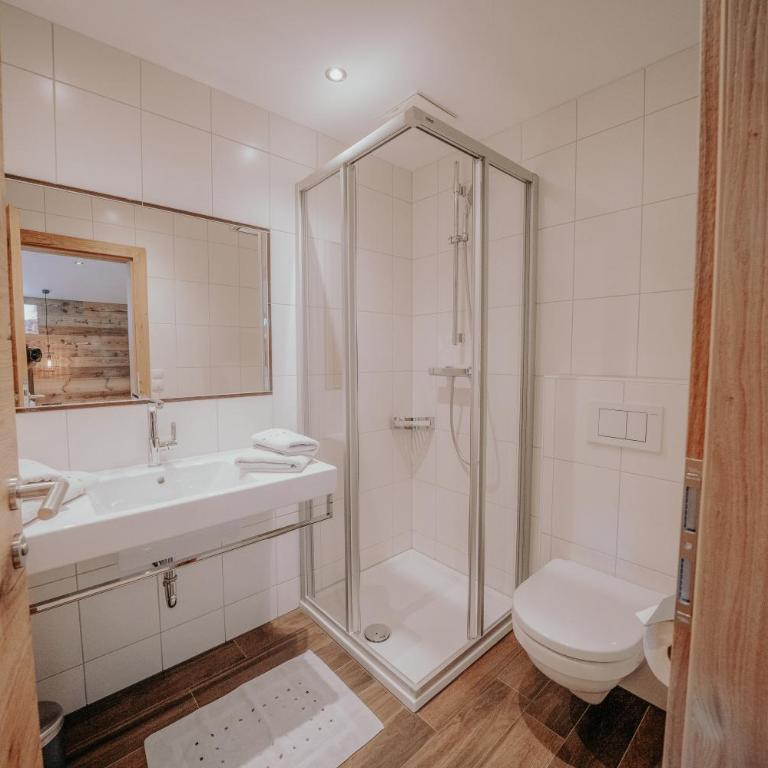 Frühstückspension Friedheim - Doppelzimmer mit Balkon - 22