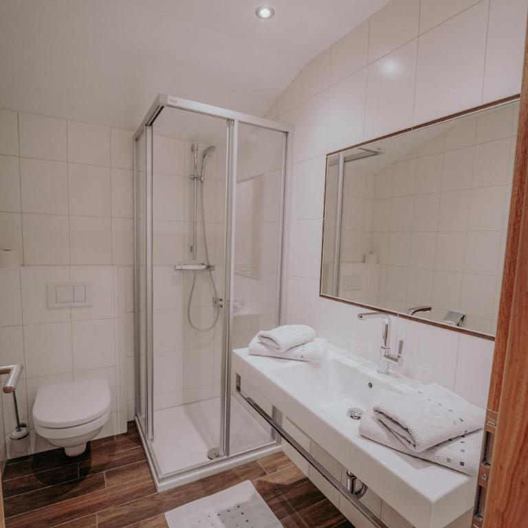 Frühstückspension Friedheim - Doppelzimmer mit Balkon - 31