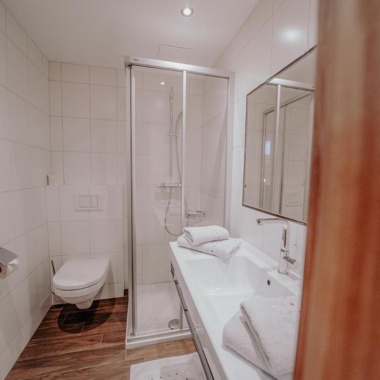Frühstückspension Friedheim - Doppelzimmer mit Balkon - 32