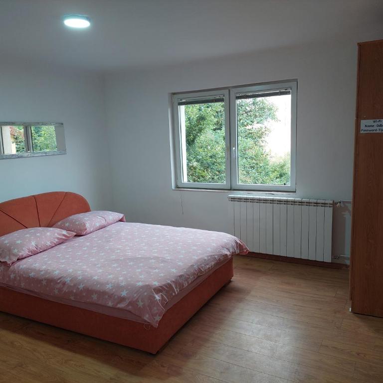 Apartments Bobito - Quadruple Room with Private Bathroom - 3