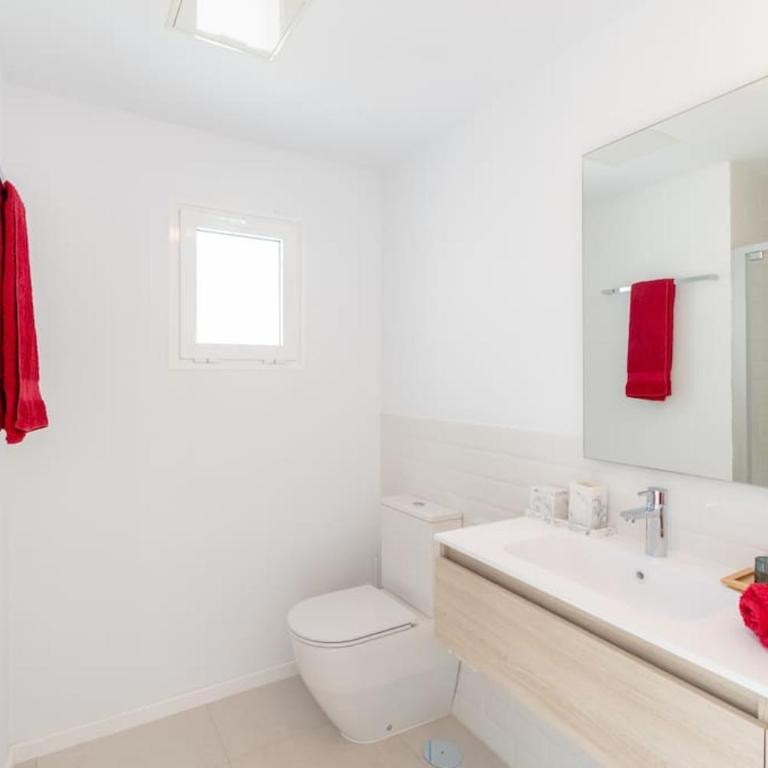 Casa Lolalo - Modern Villa with pool, 15min walk to Marina Rubicón - Two-Bedroom House - 22