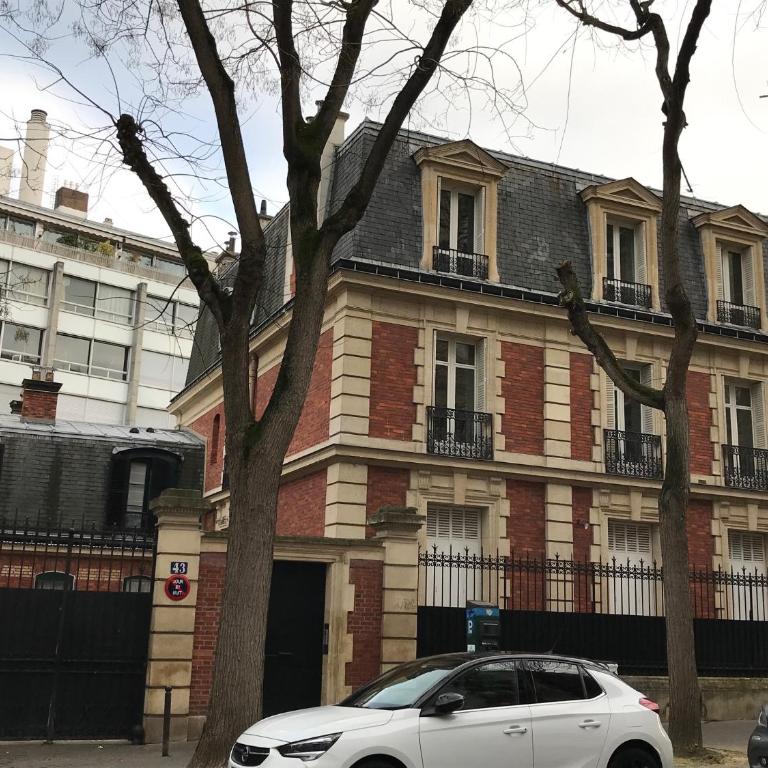 Superbe maison individuelle dans Paris - Appartement - 15