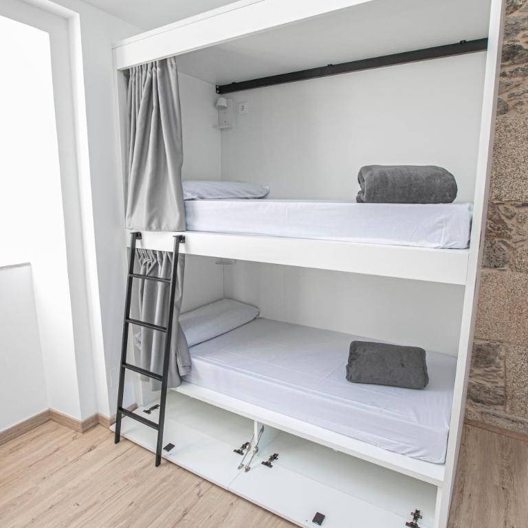 Albergue A Fabrica - Bunk Bed in Mixed Dormitory Room - 7