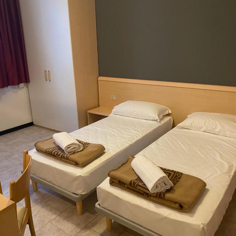 Hotel Mazzini - Habitación cuádruple - 3