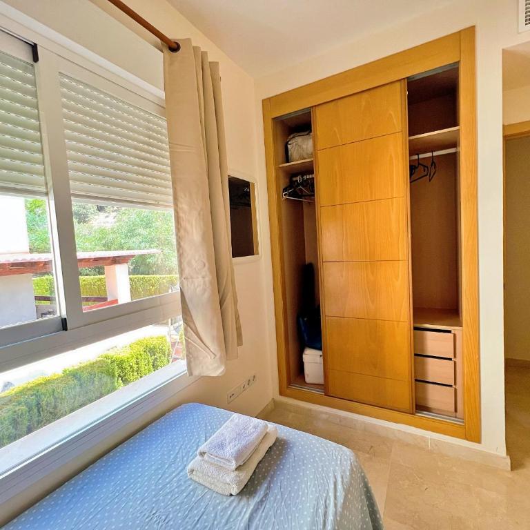 Beautiful apartment with pools, playground and paddle tennis - Family friendly and near Vithas Hospital - Free parking in garage - Three-Bedroom Apartment - 37