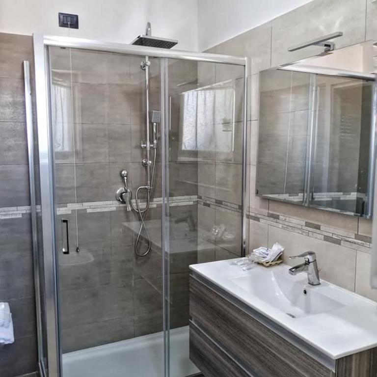 Pompei Domus Michaeli Bed & Breakfast - Camera Deluxe (2 Adulti + 1 Bambino) - 9