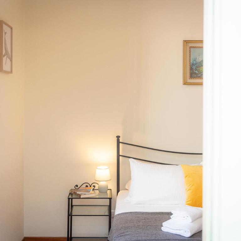 Vatican Museum by Rental in Rome - Two-Bedroom Apartment - 10