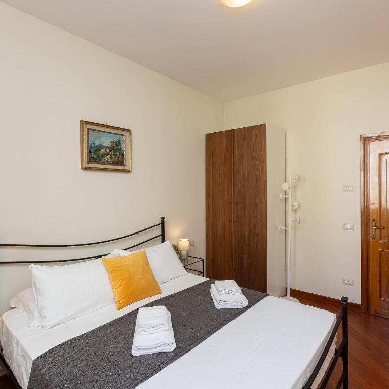 Vatican Museum by Rental in Rome - Two-Bedroom Apartment - 12