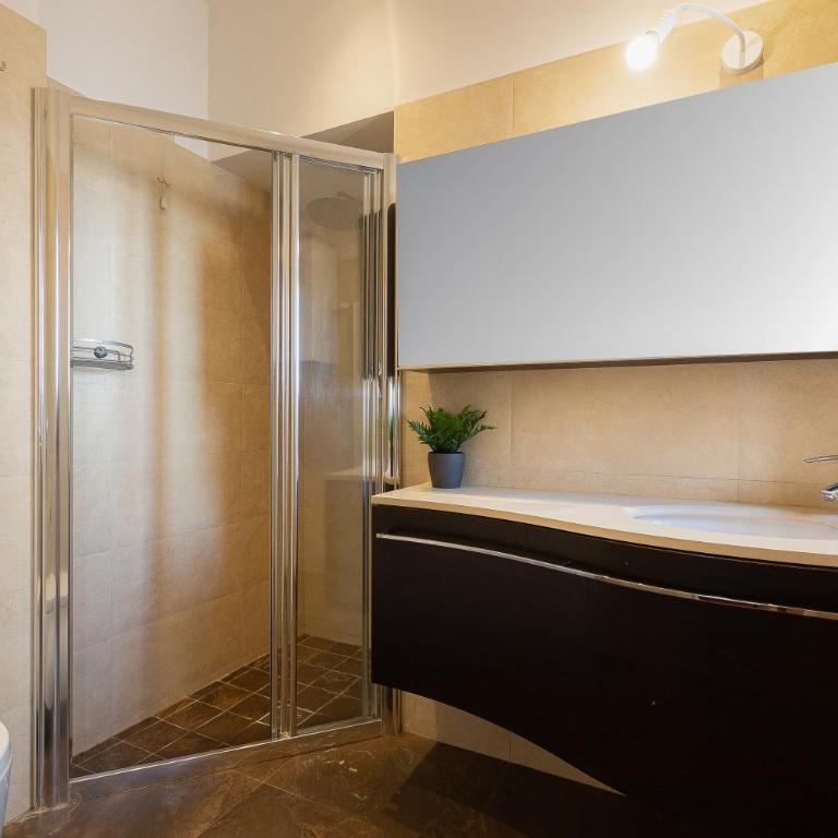 Vatican Museum by Rental in Rome - Two-Bedroom Apartment - 13