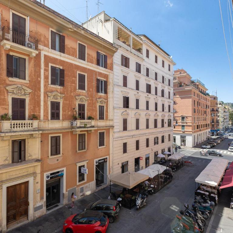 Vatican Museum by Rental in Rome - Two-Bedroom Apartment - 28