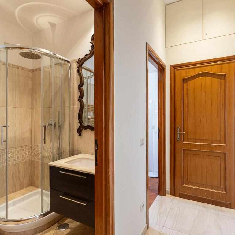 Vatican Museum by Rental in Rome - Two-Bedroom Apartment - 45