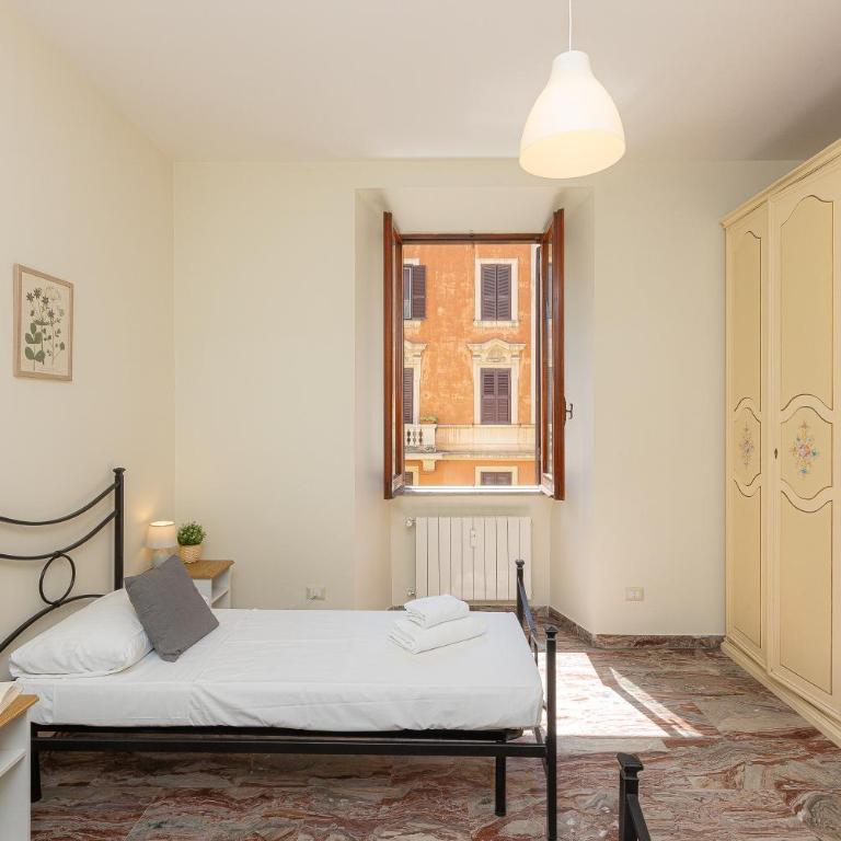 Vatican Museum by Rental in Rome - Two-Bedroom Apartment - 50