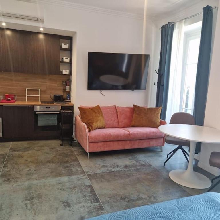 Boutique Studio 2 - Appartement 1 Chambre - 17