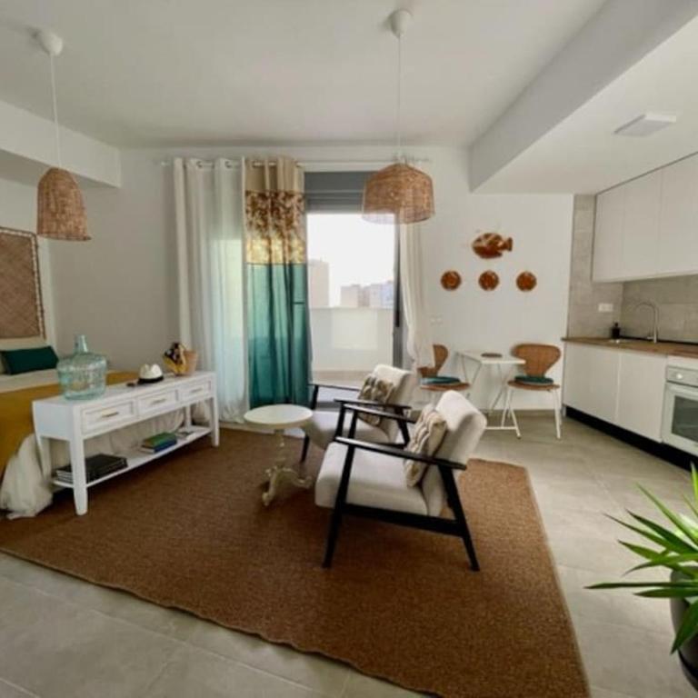 Eva Recommends Cádiz frente al mar - Studio with Balcony - 3