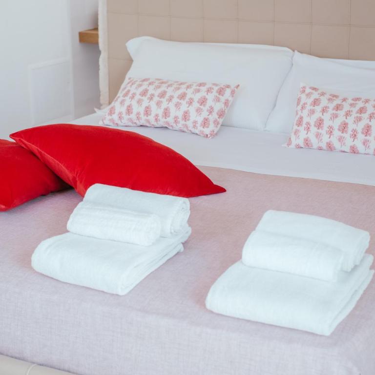 Iconica Luxury Suites - Camera Matrimoniale Standard - 4