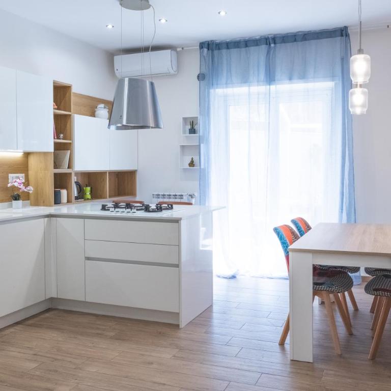 Cozy flat with terrace at Trastevere train station - Appartamento con 2 Camere da Letto - 11