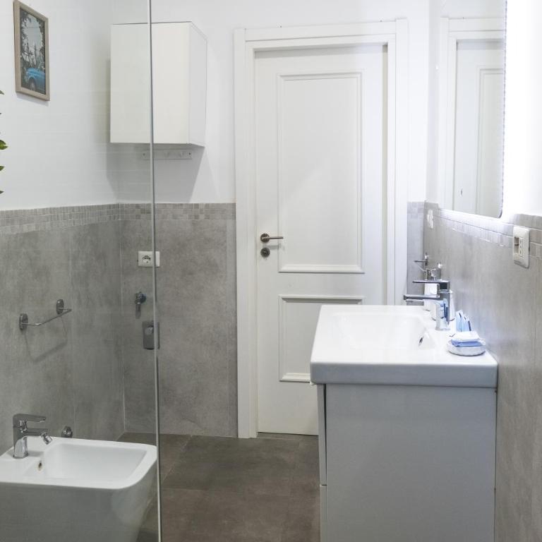 Cozy flat with terrace at Trastevere train station - Appartamento con 2 Camere da Letto - 37