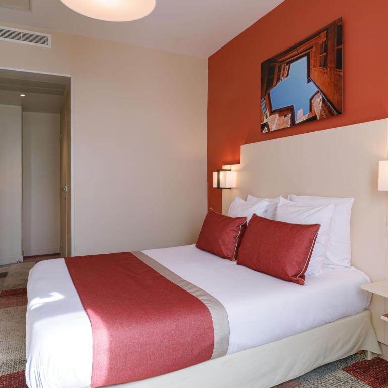 Hotel Des Remparts Lyon Perrache - Chambre Double Confort Climatisée - 11