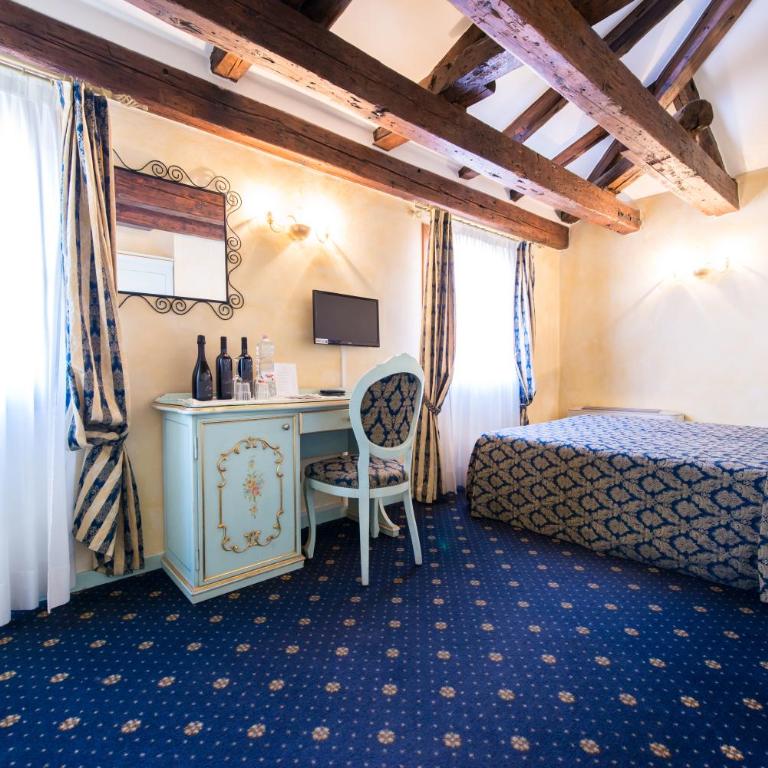 Locanda Ca' Zose - Camera Superior Matrimoniale/Doppia con Letti Singoli con Vista Canale - 6