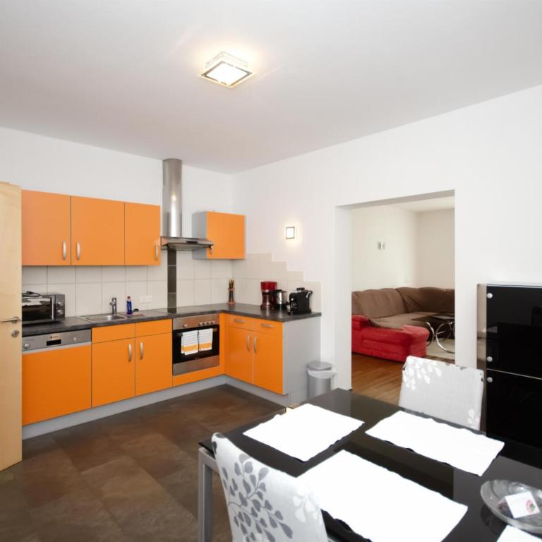 Familienhotel Steindl - Apartment mit 2 Schlafzimmern und Blick auf das Wasser - 3