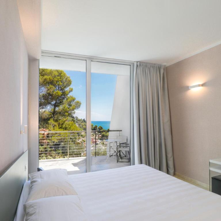 Cristallo Park Hotel - Habitación Doble con vistas al mar - 3