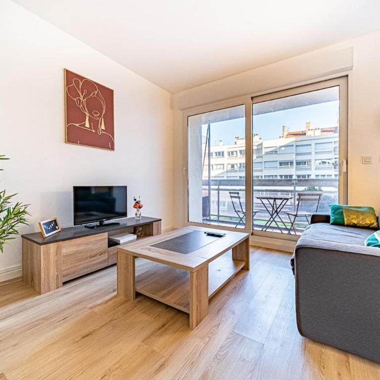 Le petit Massena-cosy 2 pers balcon- Part Dieu - Appartement - 2