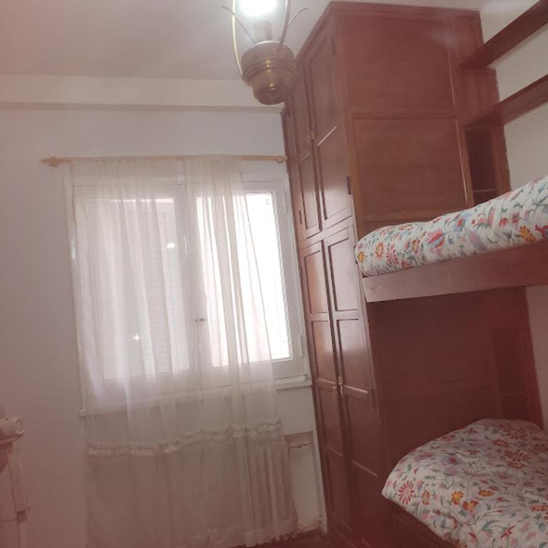 AMPLIO DEPARTAMENTO FRENTE AL RIO - Apartamento de 2 dormitorios - 16