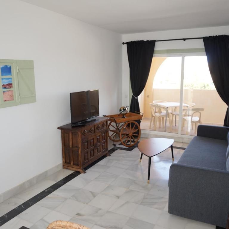 Vintage - Los Hibiscus Penthouse - One-Bedroom Apartment - 2