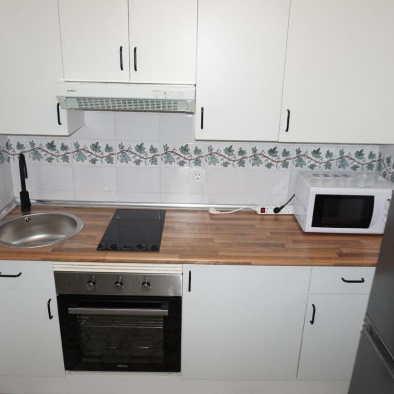 Vintage - Los Hibiscus Penthouse - One-Bedroom Apartment - 6